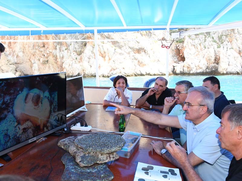 Batı Antalya Batığında Ahtapot Gözetimde Kazı 02