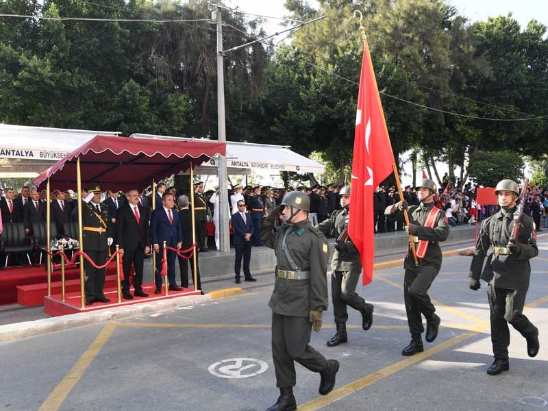 Yeryüzü Durdukça Yaşasın Cumhuriyetimiz 10