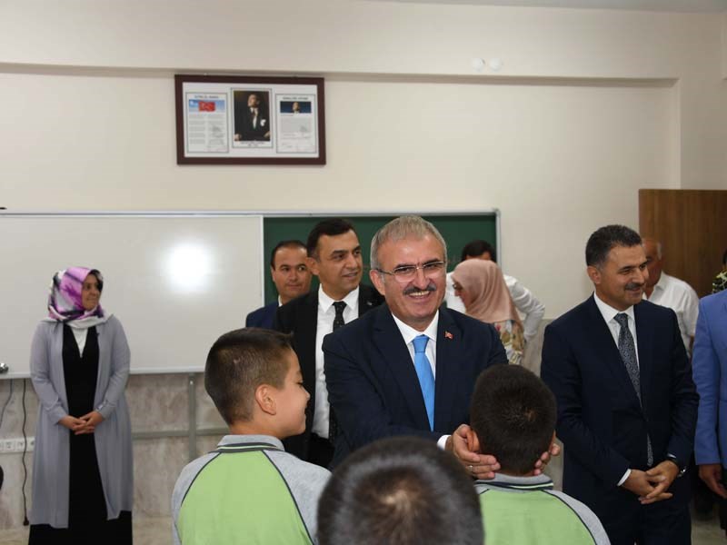 İyi Yetişmiş İnsan Bir Ülkenin En Büyük Gücüdür 06