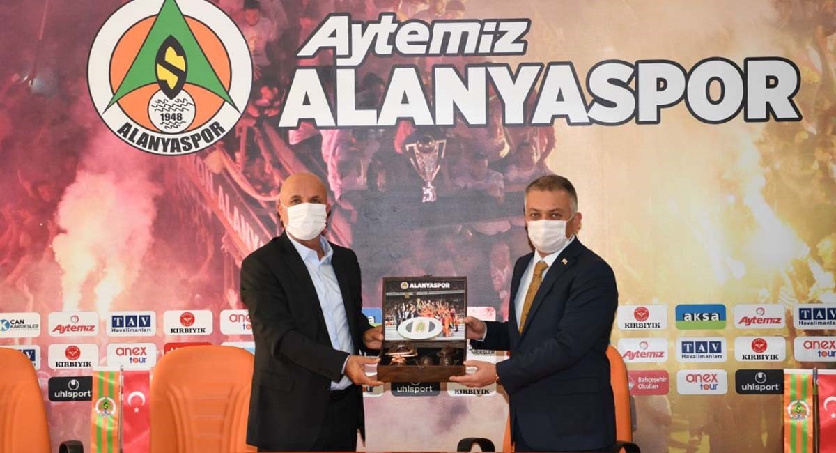 Pandemi İle Mücadelede Başarıya Hep Birlikte Ulaşacağız 04