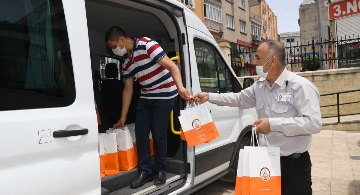 En Tatlı Bayram Hediyeleri Yola Çıktı 01