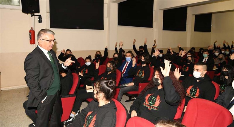 05_üreten_bir_toplum_olma_yolunda_meslek_liseleri_olmazsa_olmazımız