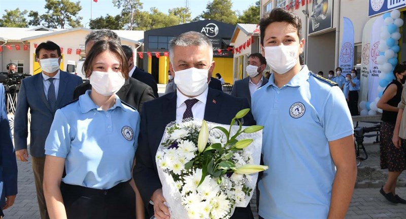 Aksu Uçak Bakım Teknolojisi Mesleki Ve Teknik Anadolu Lisesi İHA Ar-Ge Merkezi 02