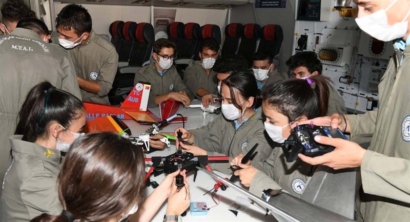 Aksu Uçak Bakım Teknolojisi Mesleki Ve Teknik Anadolu Lisesi İHA Ar-Ge Merkezi 05