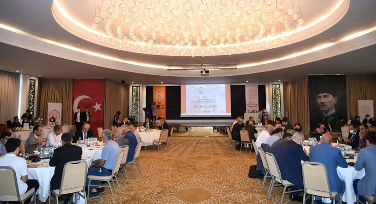 Antalya da Eğitim Kalitesini Daha Yükseğe Çıkartacağız 07
