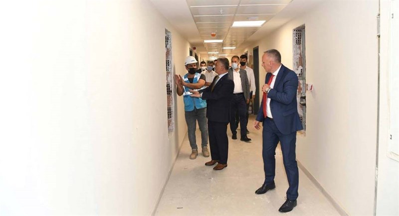 Vali Yazıcı İnşaat Çalışmalarında Sona Gelinen Yurtta İncelemelerde Bulundu 03