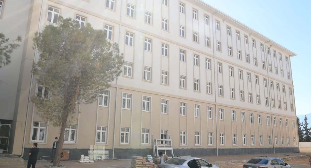 Vali Yazıcı İnşaat Çalışmalarında Sona Gelinen Yurtta İncelemelerde Bulundu 07