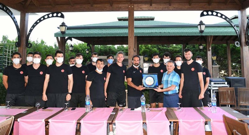 Azmin ve Başarının En Büyük Örneğisiniz 02