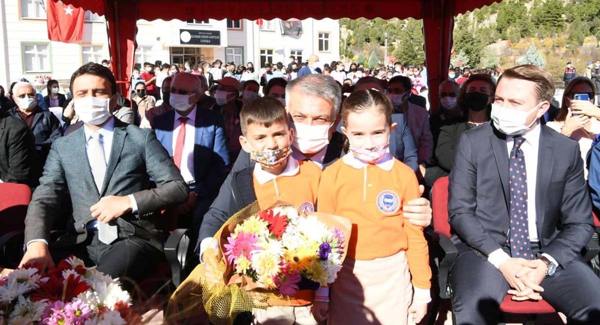 Eğitime Yapılan Yatırım En Değerli Yatırımdır 01