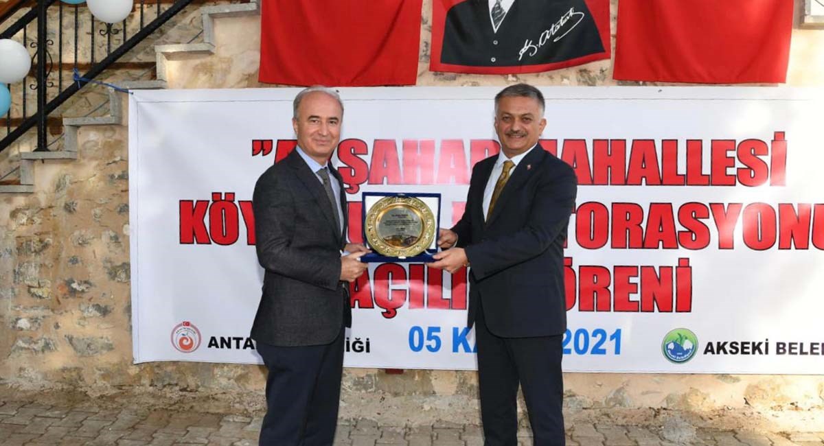 Eğitime Yapılan Yatırım En Değerli Yatırımdır 08