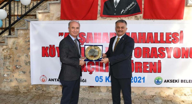 Eğitime Yapılan Yatırım En Değerli Yatırımdır 08