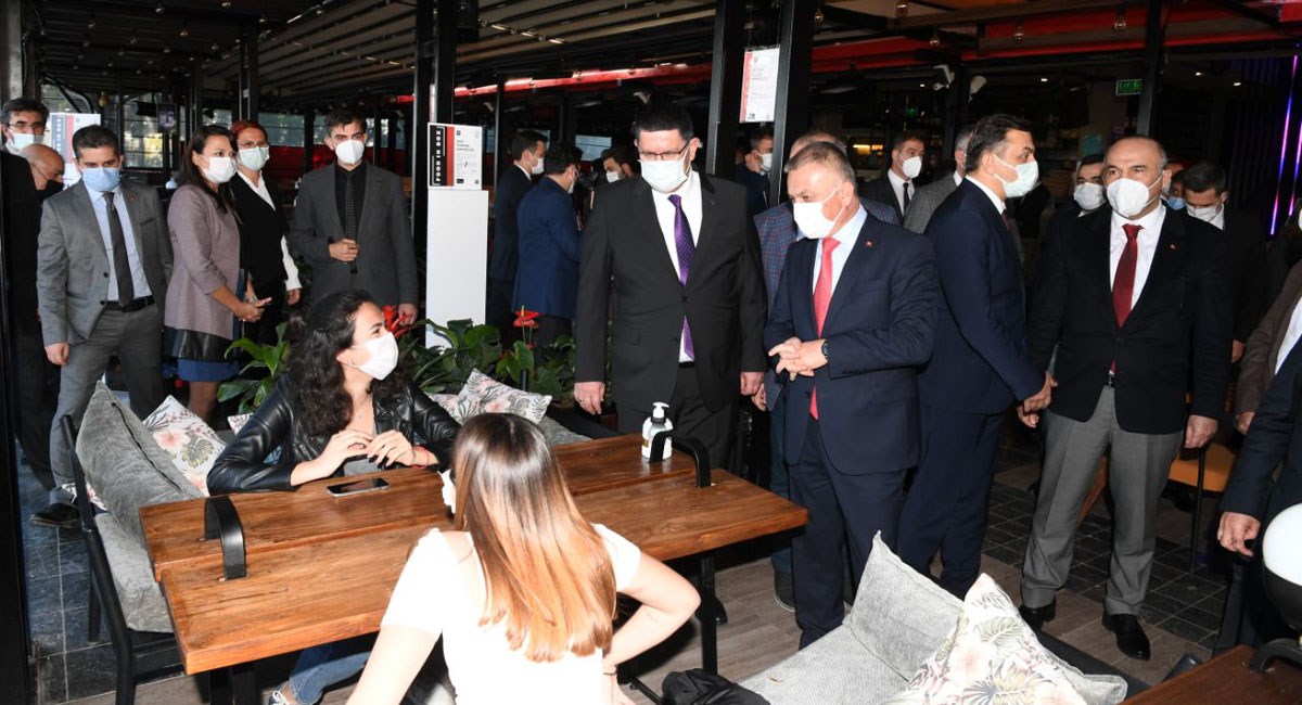 03 vali yazıcı ve emniyet genel müdürü aktaş antalya da koronavirüs denetimi gerçekleştirdi