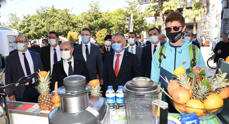 09 vali yazıcı ve emniyet genel müdürü aktaş antalya da koronavirüs denetimi gerçekleştirdi