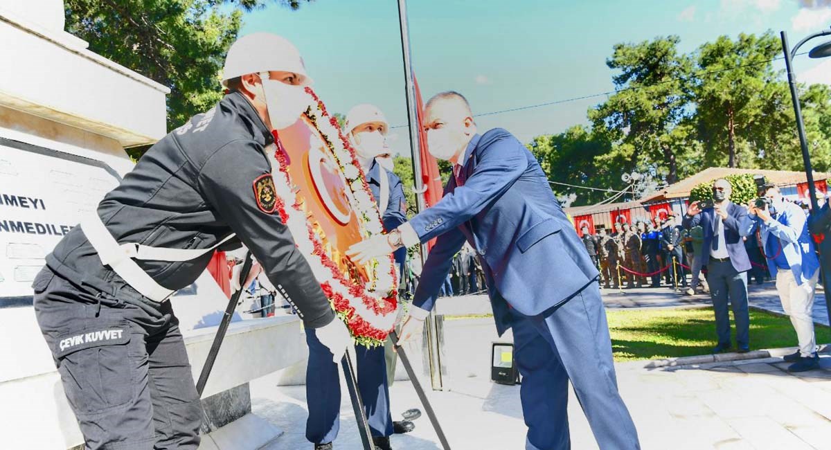 Çanakkale Zaferi ve Şehitlerimiz Törenle Anıldı 01