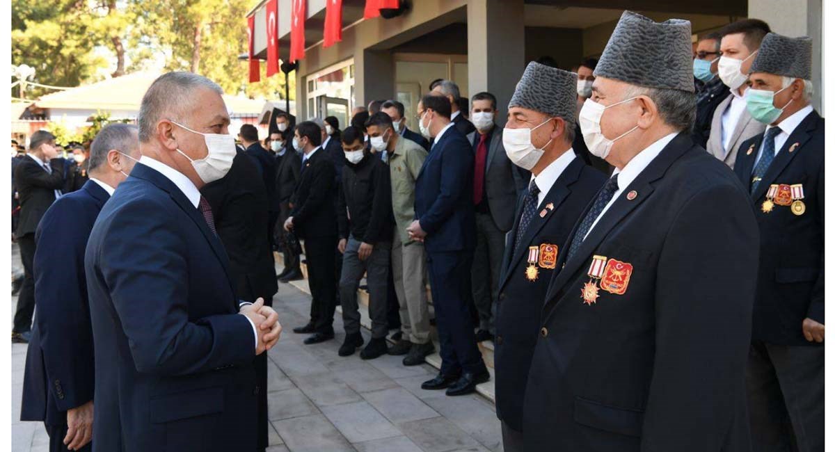 Çanakkale Zaferi ve Şehitlerimiz Törenle Anıldı 06