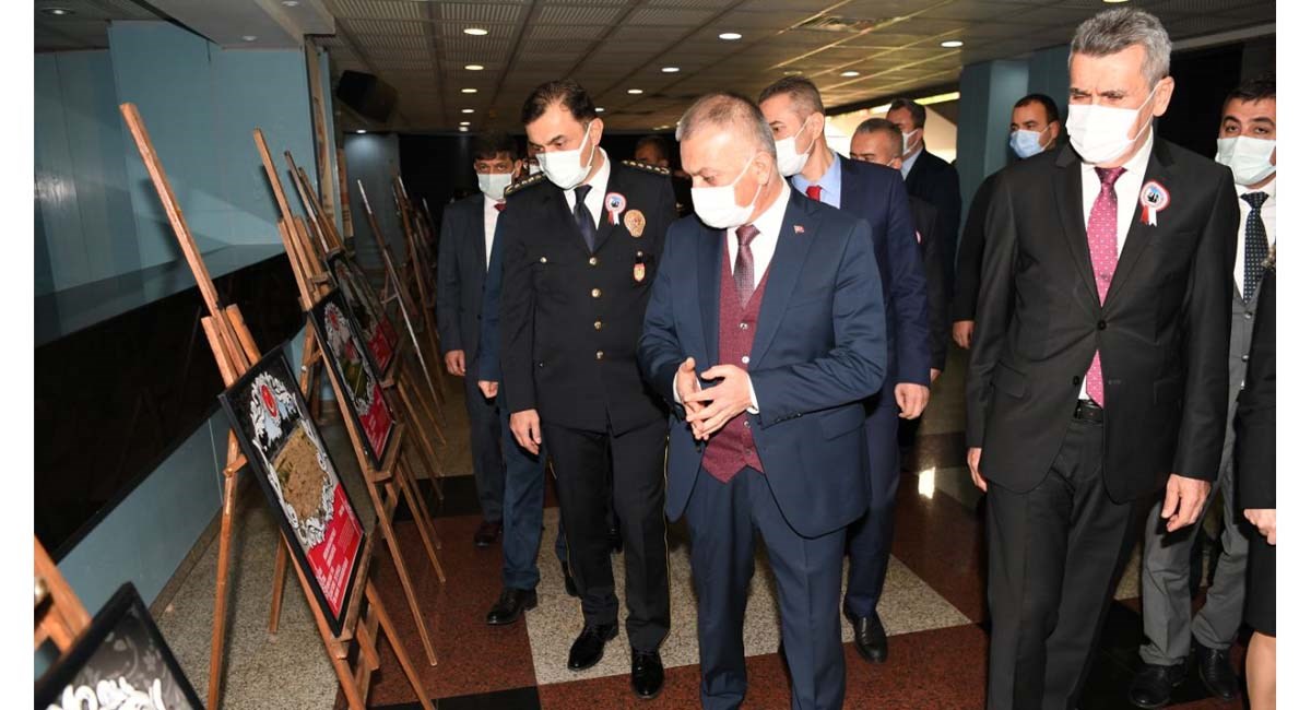 Çanakkale Zaferi ve Şehitlerimiz Törenle Anıldı 15