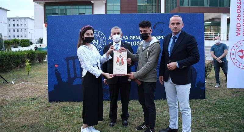 Elmalılı Hamdi Yazır Yurdu Öğrencileri 05