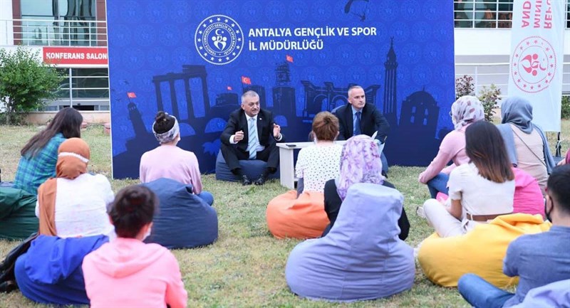 Elmalılı Hamdi Yazır Yurdu Öğrencileri 07