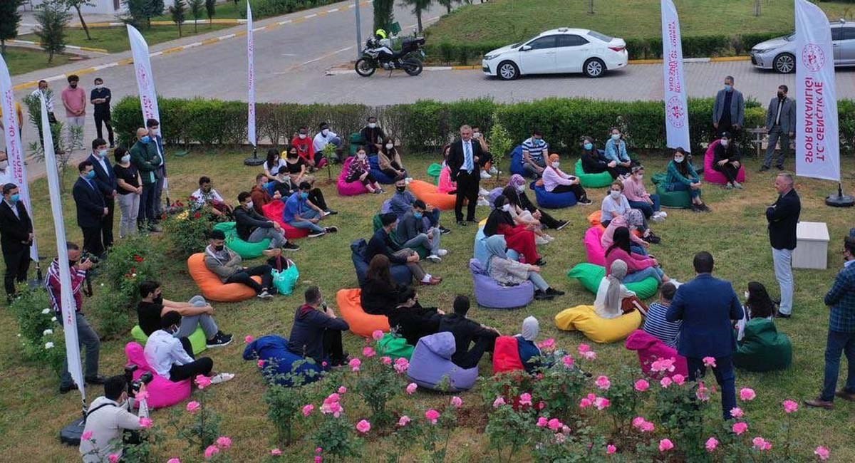 Elmalılı Hamdi Yazır Yurdu Öğrencileri 08