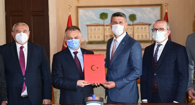Solunum Cihazları Protokolle İl Sağlık Müdürlüğüne Teslim Edildi 03