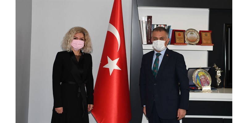 02 Vali Yazıcı Antalya Akev Üniversitesini Ziyaret Etti 02 Vali Yazıcı Antalya Akev Üniversitesini Ziyaret Etti