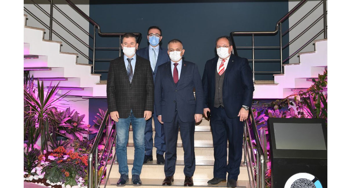 01 sektöre yön veren firmaların adresi antalya