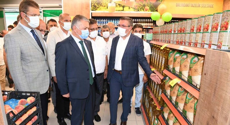 04 üretici ve tüketici arasında köprü görevi görecek