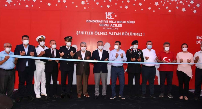 15 Temmuz Şehitleri Mezarları Başında Anıldı 09