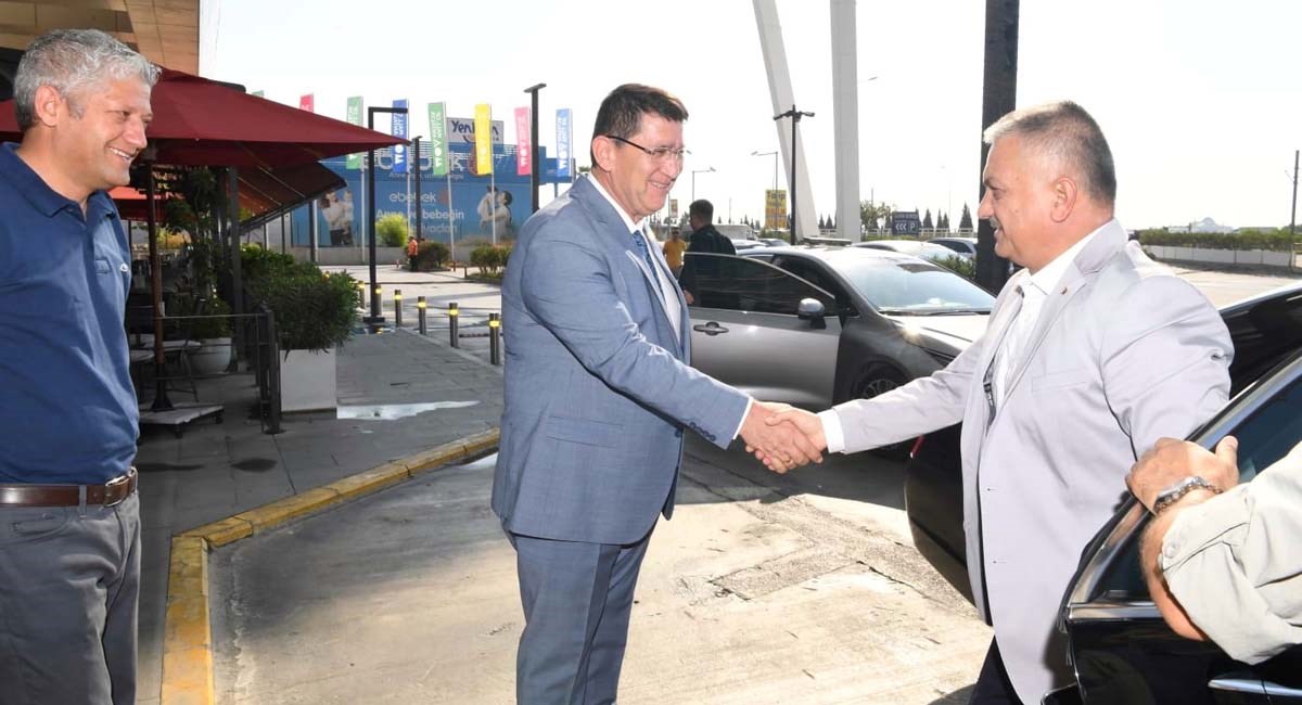 Antalya da Yabancı Dil Bilmeyen Taksici Kalmayacak 01