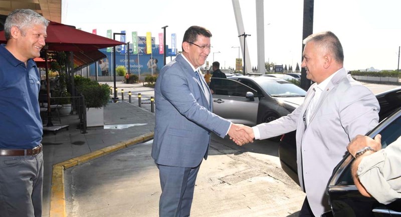 Antalya da Yabancı Dil Bilmeyen Taksici Kalmayacak 01