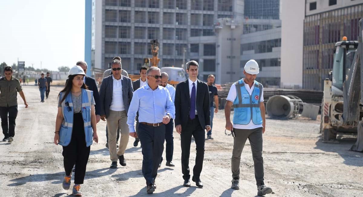 Turizm Ve Tarımın Başkenti Antalya Sağlığında Merkezi Olacak 07