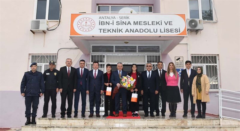 Vali Yazıcı AHENK Projesi Kapsamında 58inci Okulu Ziyaret Etti 01