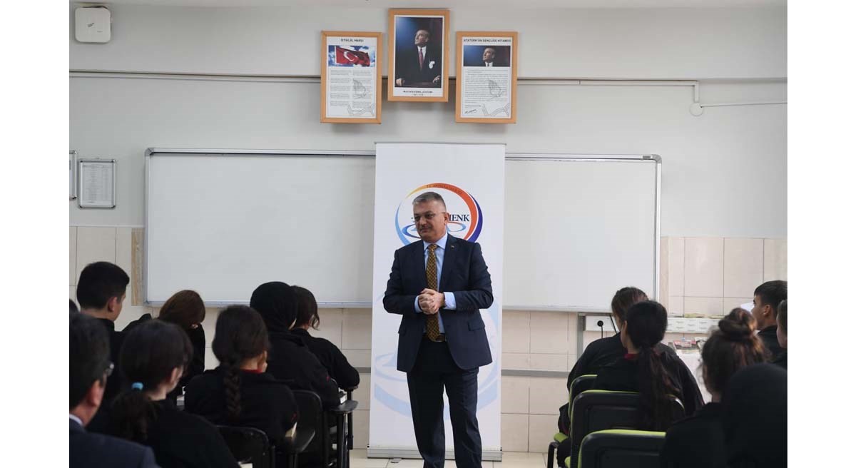 Vali Yazıcı AHENK Projesi Kapsamında 58inci Okulu Ziyaret Etti 06