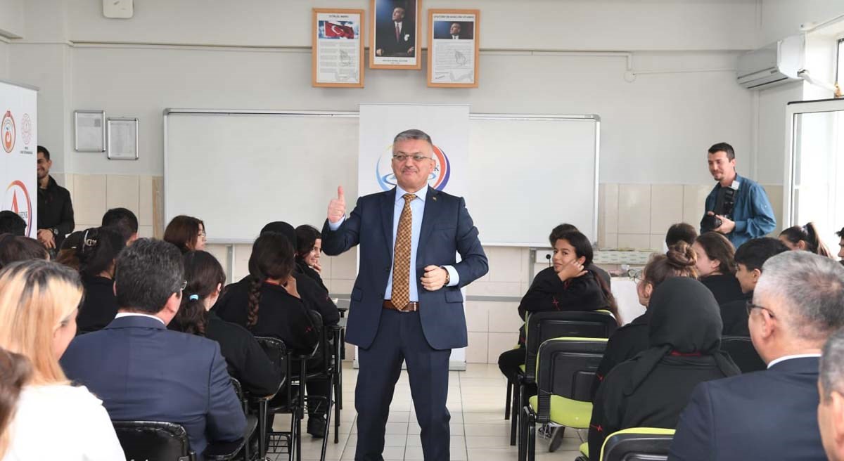 Vali Yazıcı AHENK Projesi Kapsamında 58inci Okulu Ziyaret Etti 10