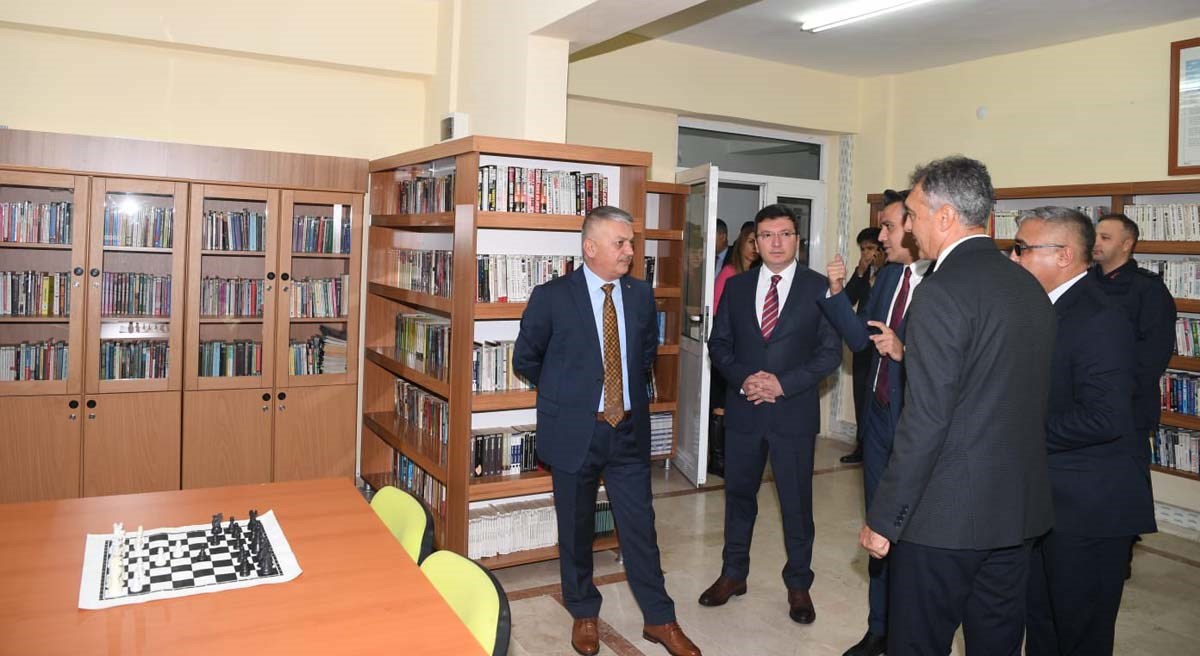 Vali Yazıcı AHENK Projesi Kapsamında 58inci Okulu Ziyaret Etti 12