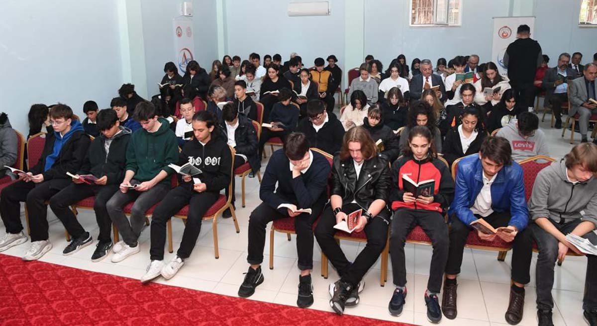 Vali Yazıcı 60 ıncı Okul Ziyaretini Gerçekleştirdi 02