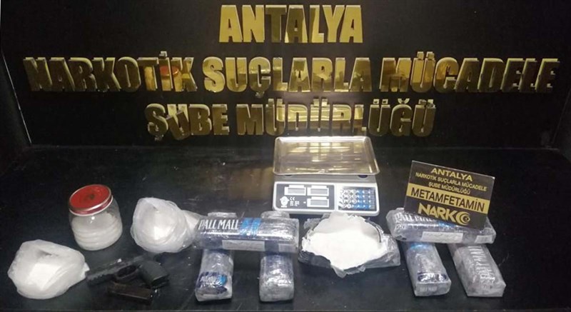 Antalyada Zehir Tacirlerine Geçit Yok 02
