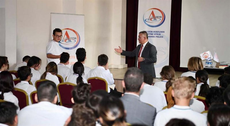 Oteller Kaliteli Elemanların Yetişmesini Bekliyor 07