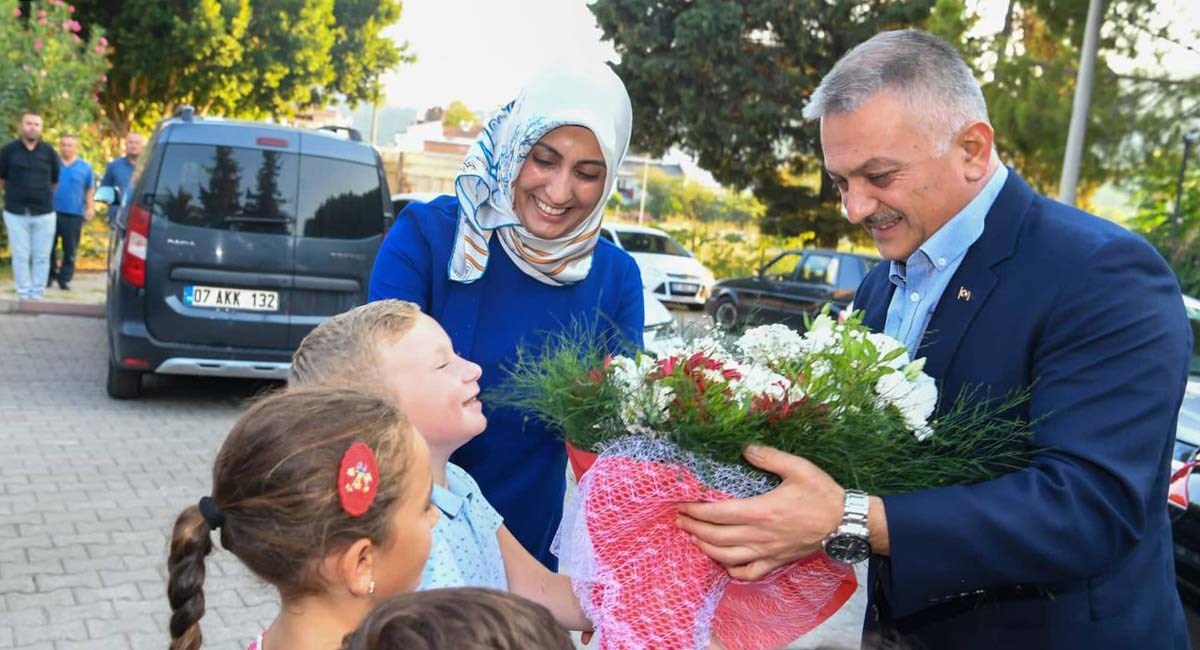 Antalya Hayırsever Sıralamasında Türkiye nin İlk 5inde Yer Alıyor 01