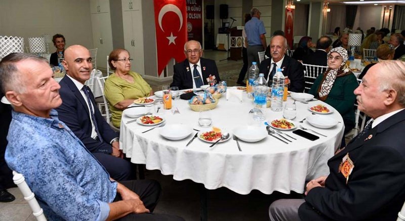 Türk Milleti Olarak Her Zaman Yanınızda Ve Hizmetkarınızız 11