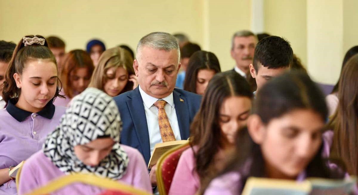Türk Gencinin Başaramayacağı Hiçbir Şey Yoktur 02