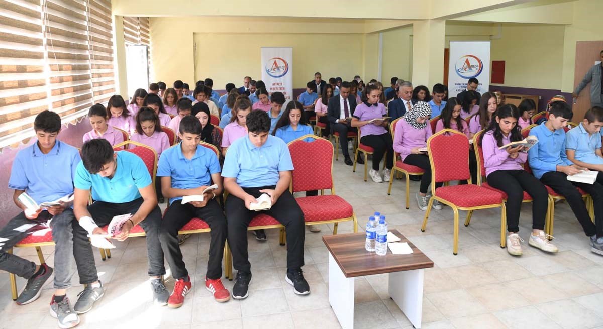 Türk Gencinin Başaramayacağı Hiçbir Şey Yoktur 04