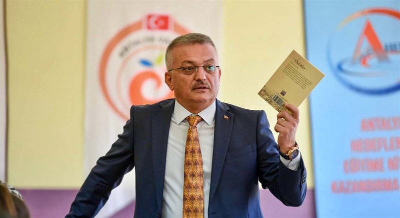 Türk Gencinin Başaramayacağı Hiçbir Şey Yoktur 07