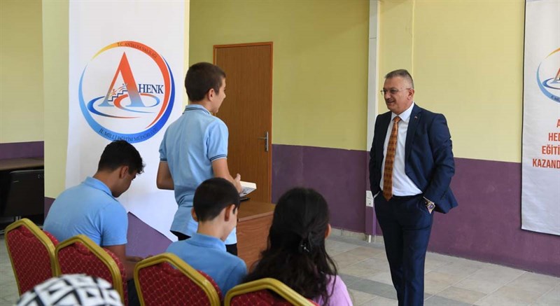 Türk Gencinin Başaramayacağı Hiçbir Şey Yoktur 12