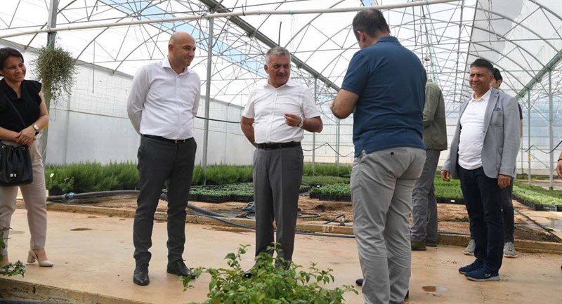 Tarımda Katma Değeri Yüksek Ürünler Yetiştirmeliyiz 02