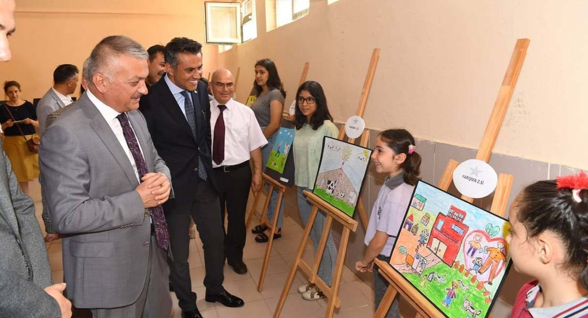 Vali Yazıcı Dünya Süt Gününü Öğrencilerle Kutladı 05