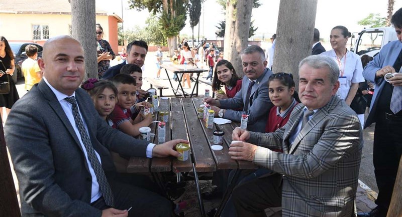 Vali Yazıcı Dünya Süt Gününü Öğrencilerle Kutladı 08