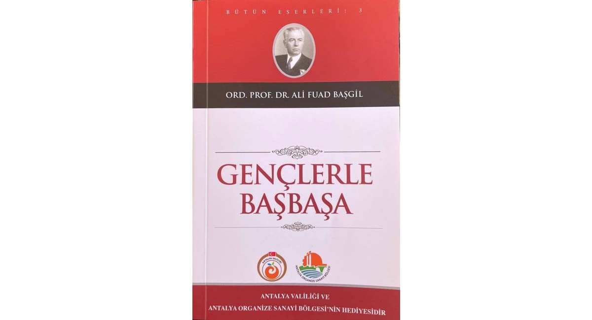 Vali Yazıcı Öğrencilere Gençlerle Başbaşa Kitabını Hediye Etti 12
