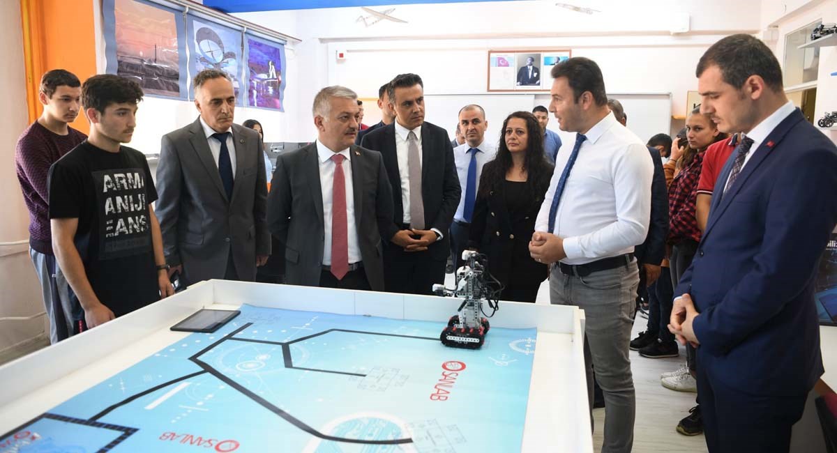 AHENK Projemizle Topluma Yararlı Bireyler Yetiştirmeyi Amaçlıyoruz 03