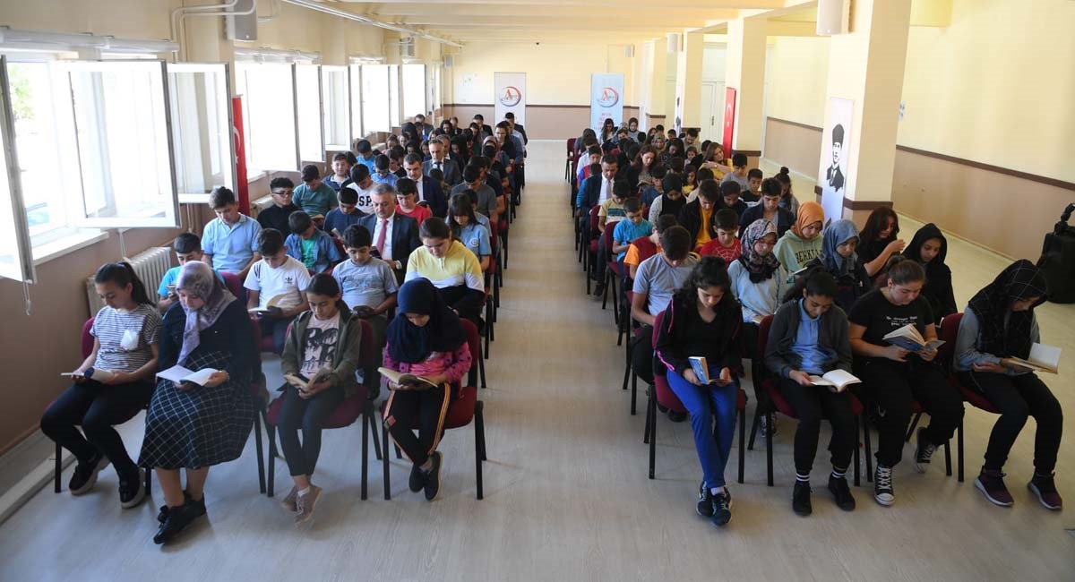 AHENK Projemizle Topluma Yararlı Bireyler Yetiştirmeyi Amaçlıyoruz 08